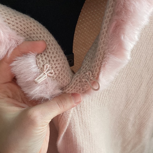 JcPenny Blush Pink Faux Fur Shrug Poncho - Picture 3 of 5